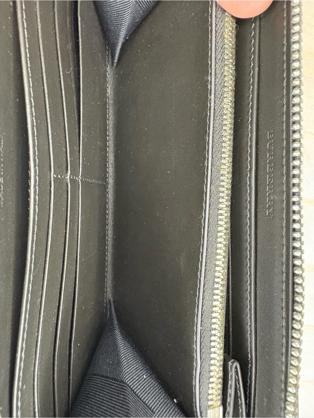 Burberry Saffiano Leather Long Zip Wallet w COA - Picture 12 of 16